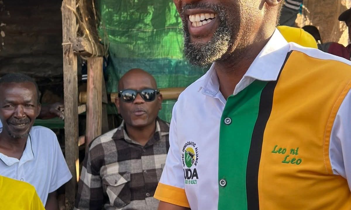 UDA brigade takes break, promotes business at Siakago market